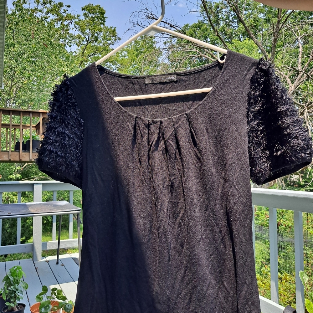 (Vintage) Octobre 22 Short Sleeve Top w/ Fur